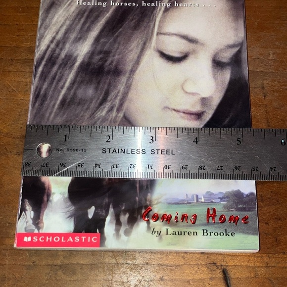 #1 First issue Heartland: Coming Home by Lauren Brooke - Picture 10 of 13